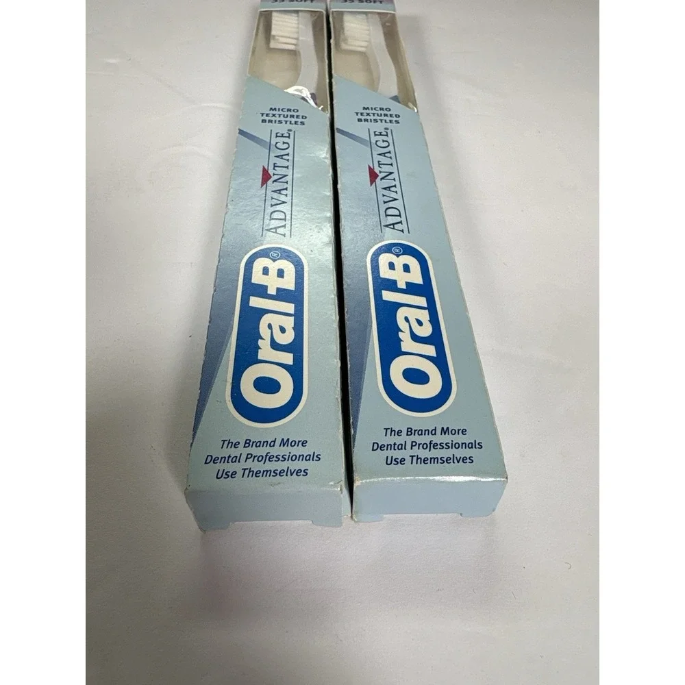 Vintage Oral-B Advantage 35 Soft Toothbrush Lot 2 Made USA 1990s New Old Stock